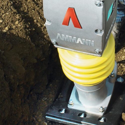 Pilonneuse AMMANN 83 kg detail