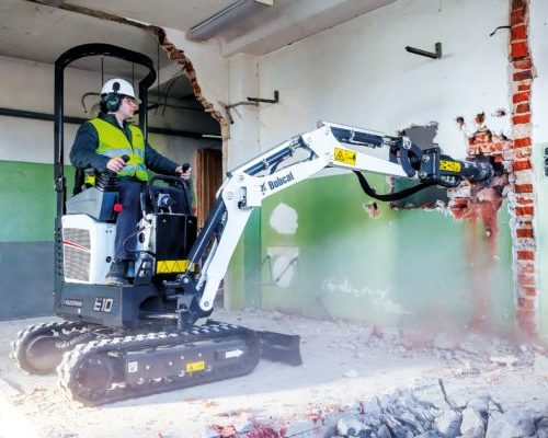 Mini Escavatore 1T – Bobcat – E-power - Noleggio